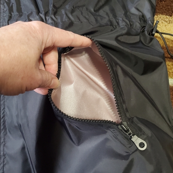 Mary Kay Black Hooded Rain Jacket, never worn! - Picture 5 of 9